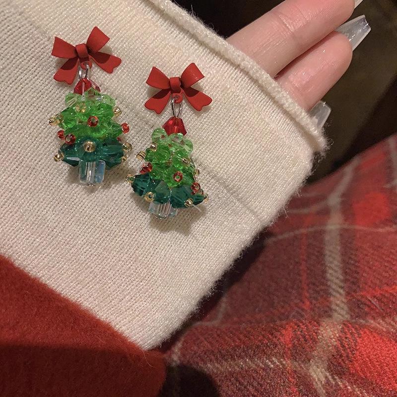 Christmas Tree Titanium Necklace: Elegant Long Sweater Chain for Women - Unique Niche Design