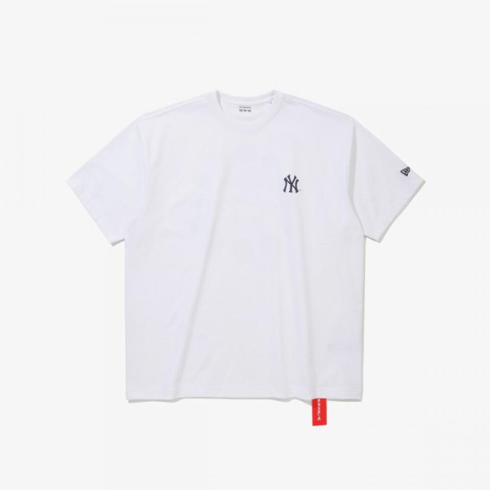 New Era New York Yankees 59fifTy Circle T shirT whiTe