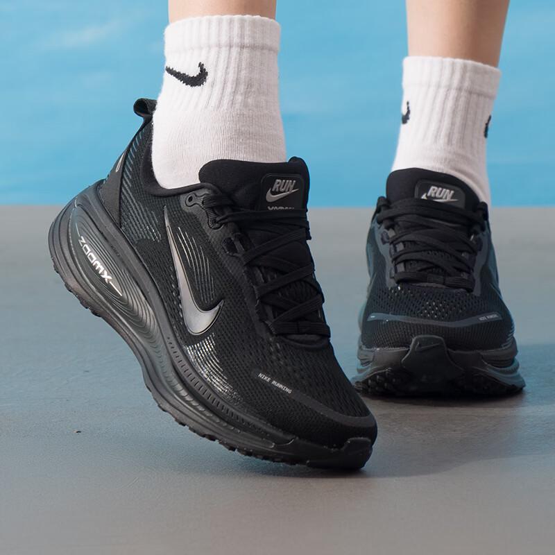 Nike Women s Vomero Running Shoes 36.5