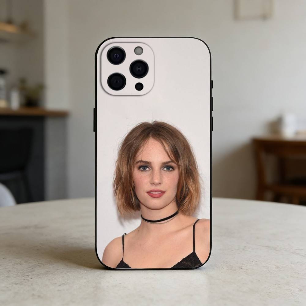 american maya hawke     Phone Case For iPhone 17,16,15,14,13,12,11 Plus,Pro Max,SE4Soft Silicone Black Cover