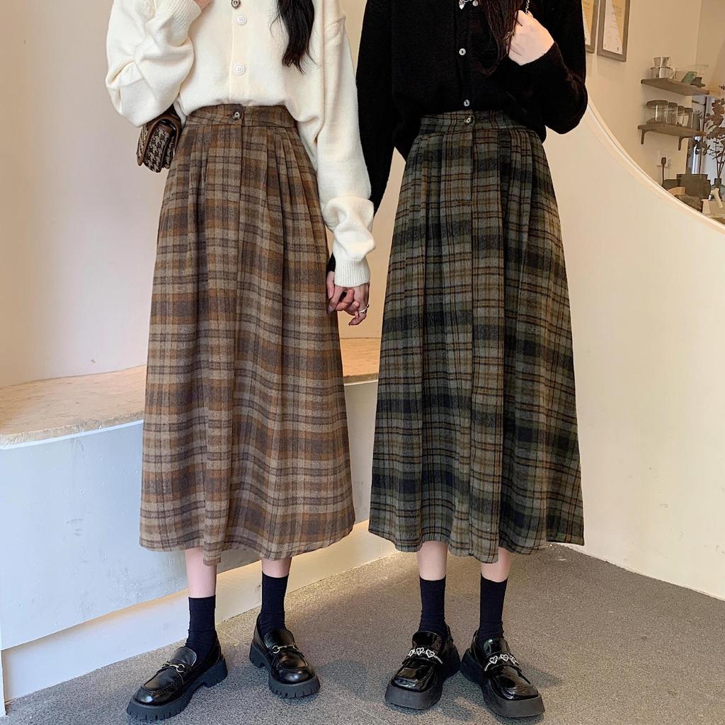 Coffee Plaid A-Line Midi Skirt: Pleated High-Waist Umbrella Design for Women - Perfect for Autumn and Winter.