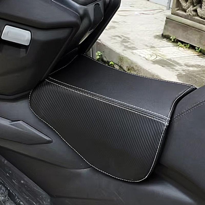 High Elasticity Comfortable Carbon Fiber Pattern Motorcycle Seat Cover Cushion With Non Slip Surfaces And Elastic Straps
