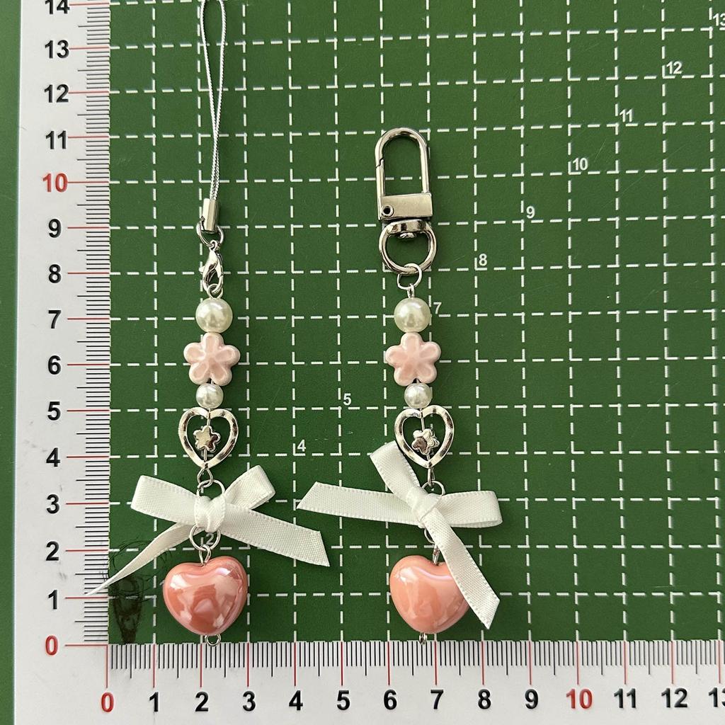 Handmade Heart Pendant Keychain Exquisite Bowknot Beaded Phone Chain Flower Charm Phone Lanyard Women Bag Accessory