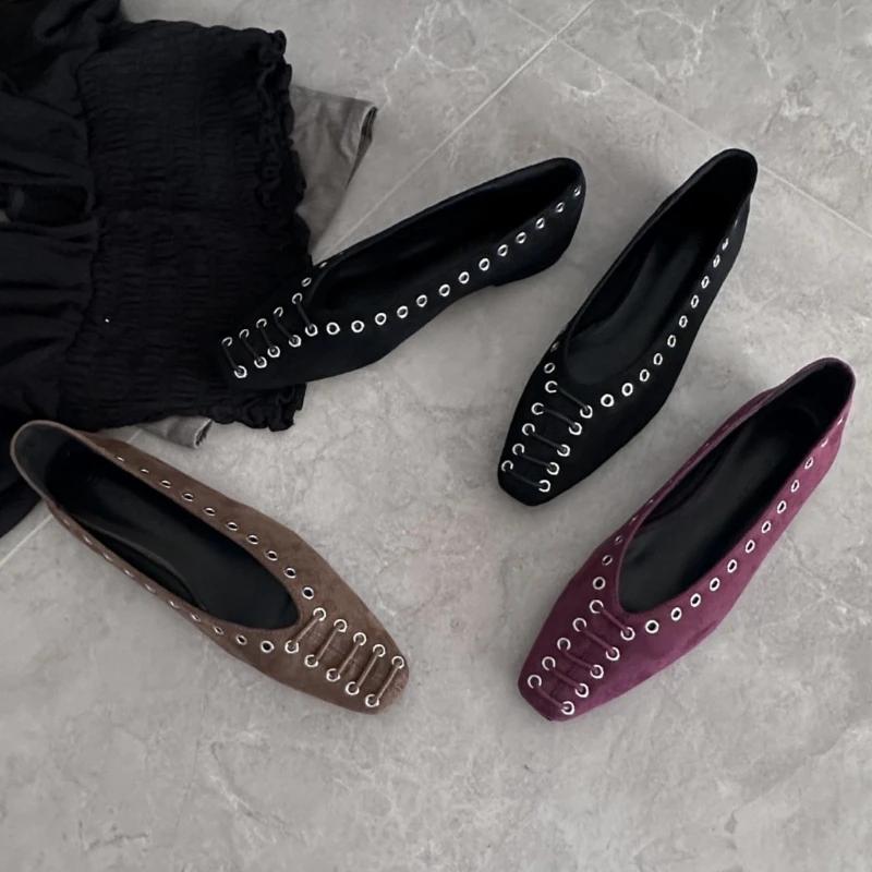 Fashion Square Toe Faux Suede Flats Women Comfort Rivet Design Shallow Mouth Loafers Vintage Soft Sole Designer Mary Jane Shoes