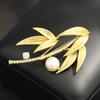 Classic Chinese National Style Golden Bamboo Brooch High-end Exquisite Diamond-encrusted Natural Freshwater Pearl Bamboo Leaf Plant Pin Men and Women