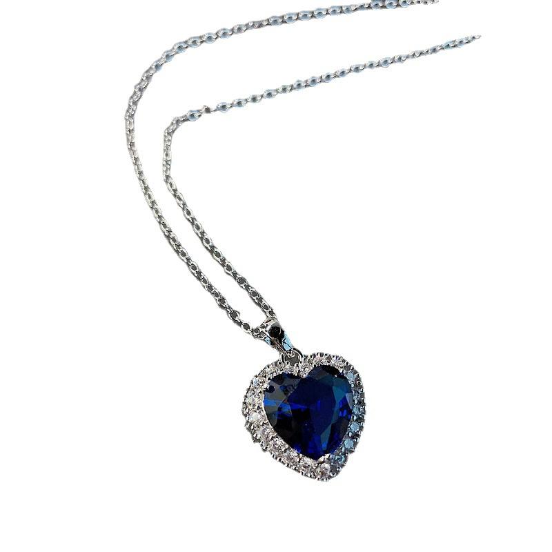 Vintage Aquamarin Pfirsich Herz Halskette, 18 Karat Vergoldet Acht Herzen und Acht Pfeile Schmuck Zirkon Pfirsich Rosa Liebesherz Halskette