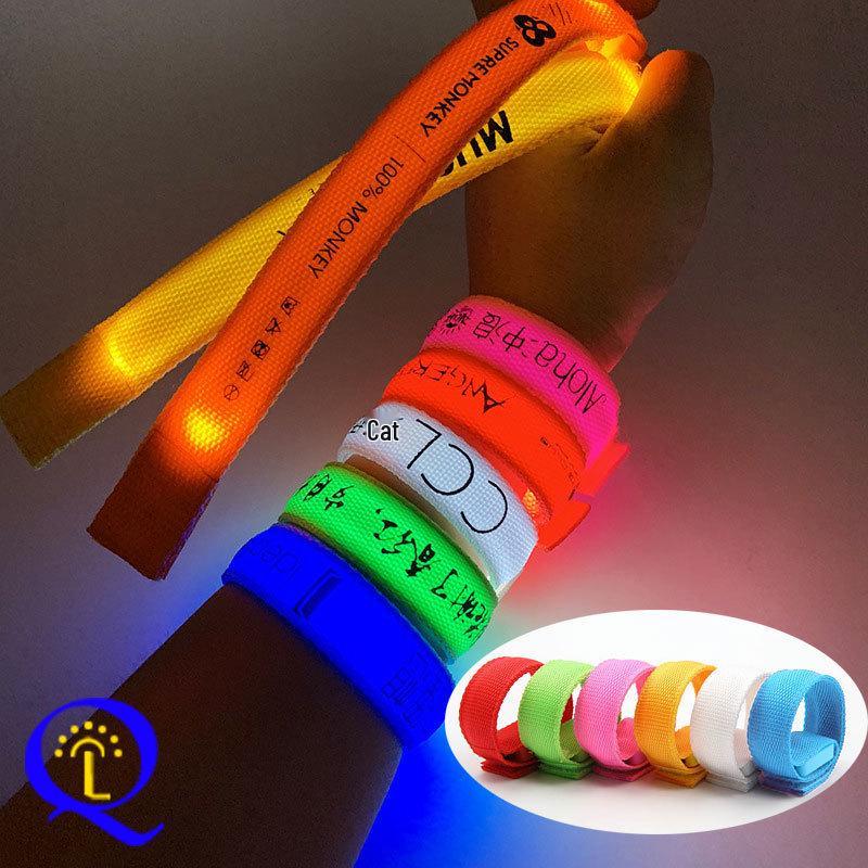 Светящийся LED браслет для концертов с логотипом - Флуоресцентный браслет для музыкальных фестивалей и ночных мероприятий Blue Battery