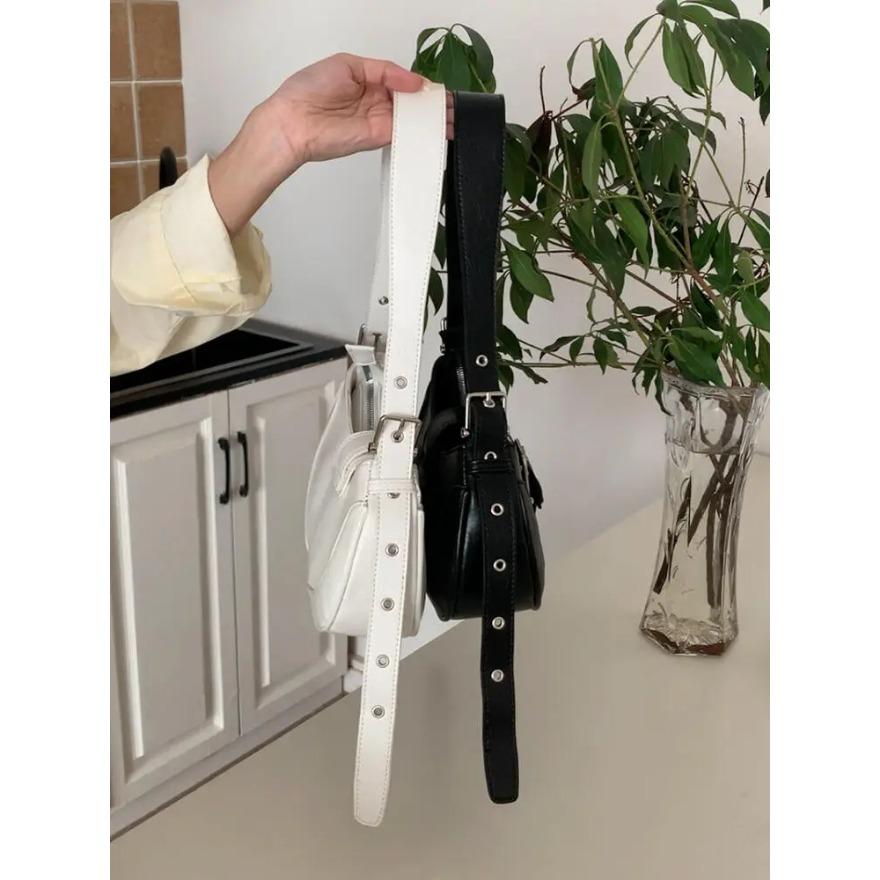 Винтажные пикантные черные сумки через плечо для девушек — фото 6