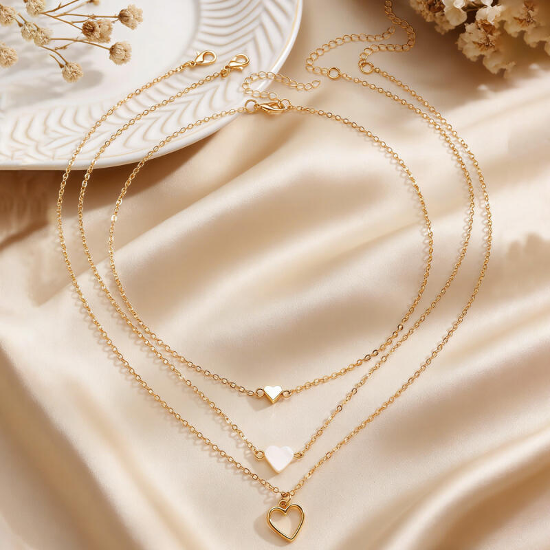 3Pc/Set Minimalist Heart Pendant Necklaces for Women Ladies Europe and America Gold Color Fine Necklaces Jewelry Accessories