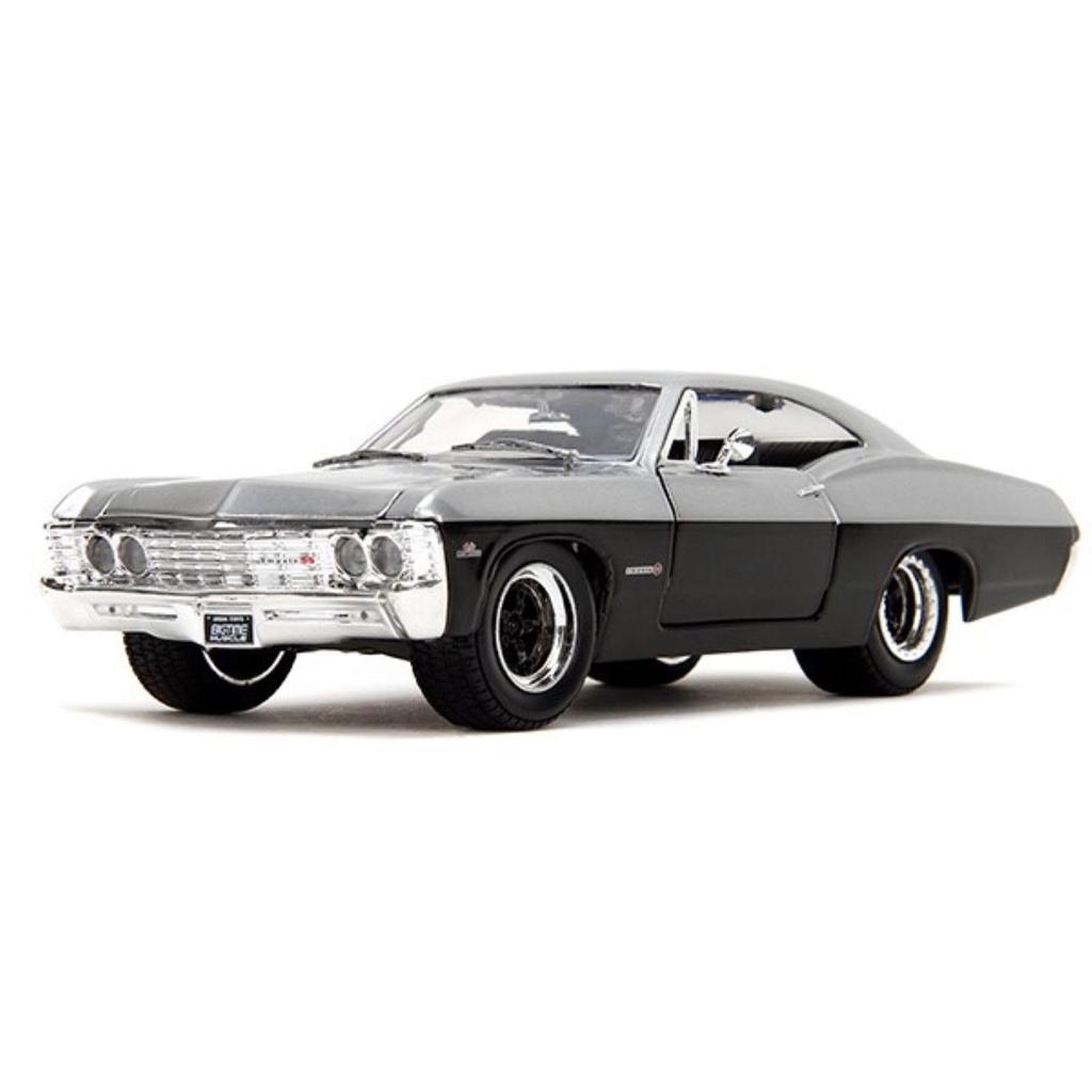 Jada Toys Scale BTM 1960s Chevrolet Impala SS American Car Diecast Model Car 35217 1/24 [Used]