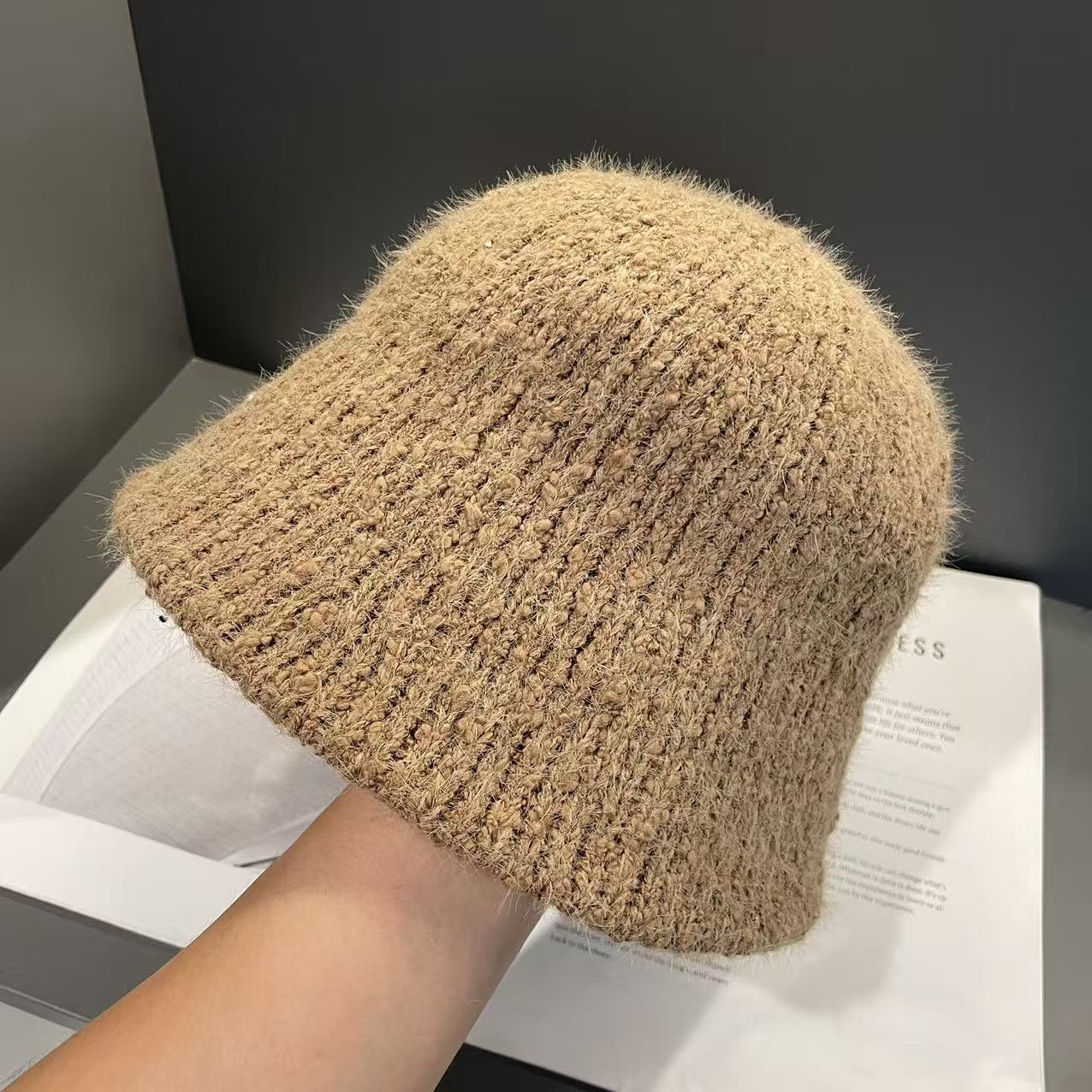 

Fisherman Hat for Women In Autumn and Winter New Style Plush Knitted Large Head Circumference Temperament High End Curled Top Hat Bucket Basin Hat M（56-58cm）