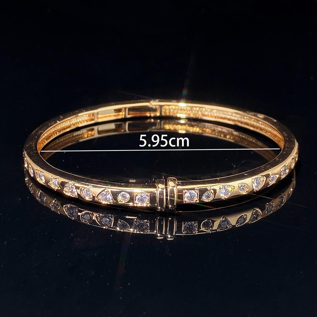 Classic Retro Light Luxury Micro-paved Zircon Women's Fashionable Simple Bracelet