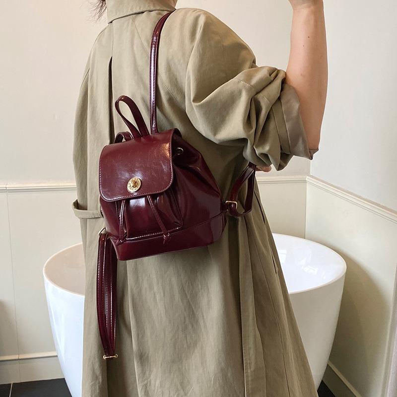 Simple and Fashionable Commuter Small Backpack Women's Autumn and Winter New Hand Carrying Bucket Bag Texture Backpack Bag