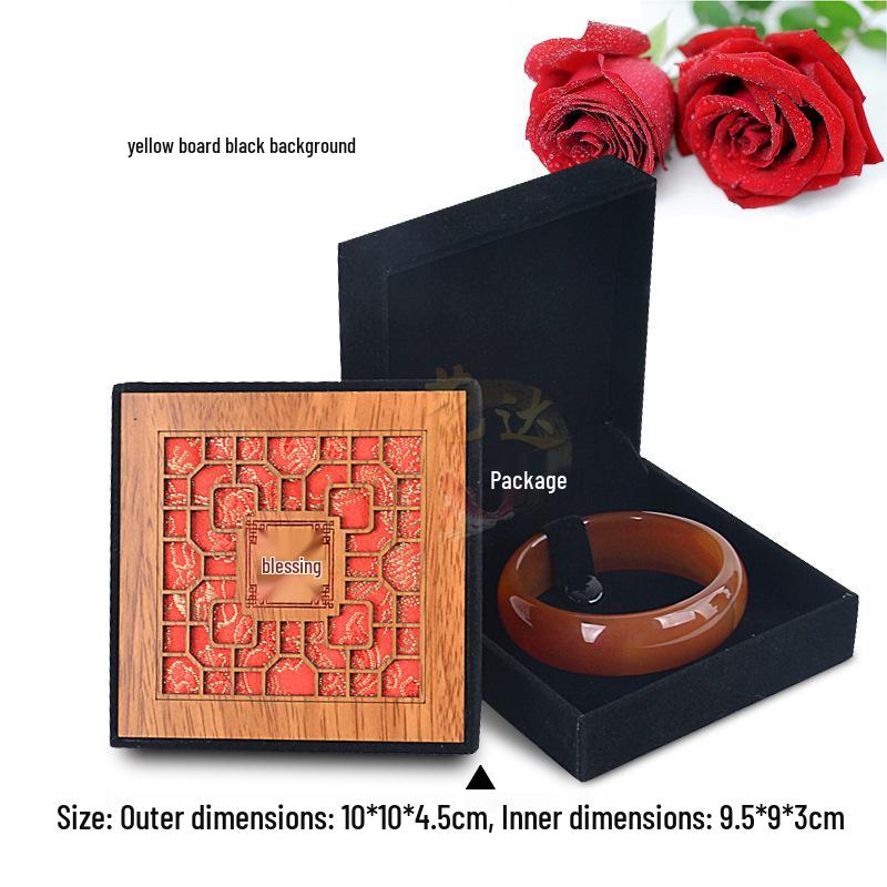 

Шкатулка для бархата: Дизайн с прорезями для подарков в виде браслетов или браслетов-манжет.