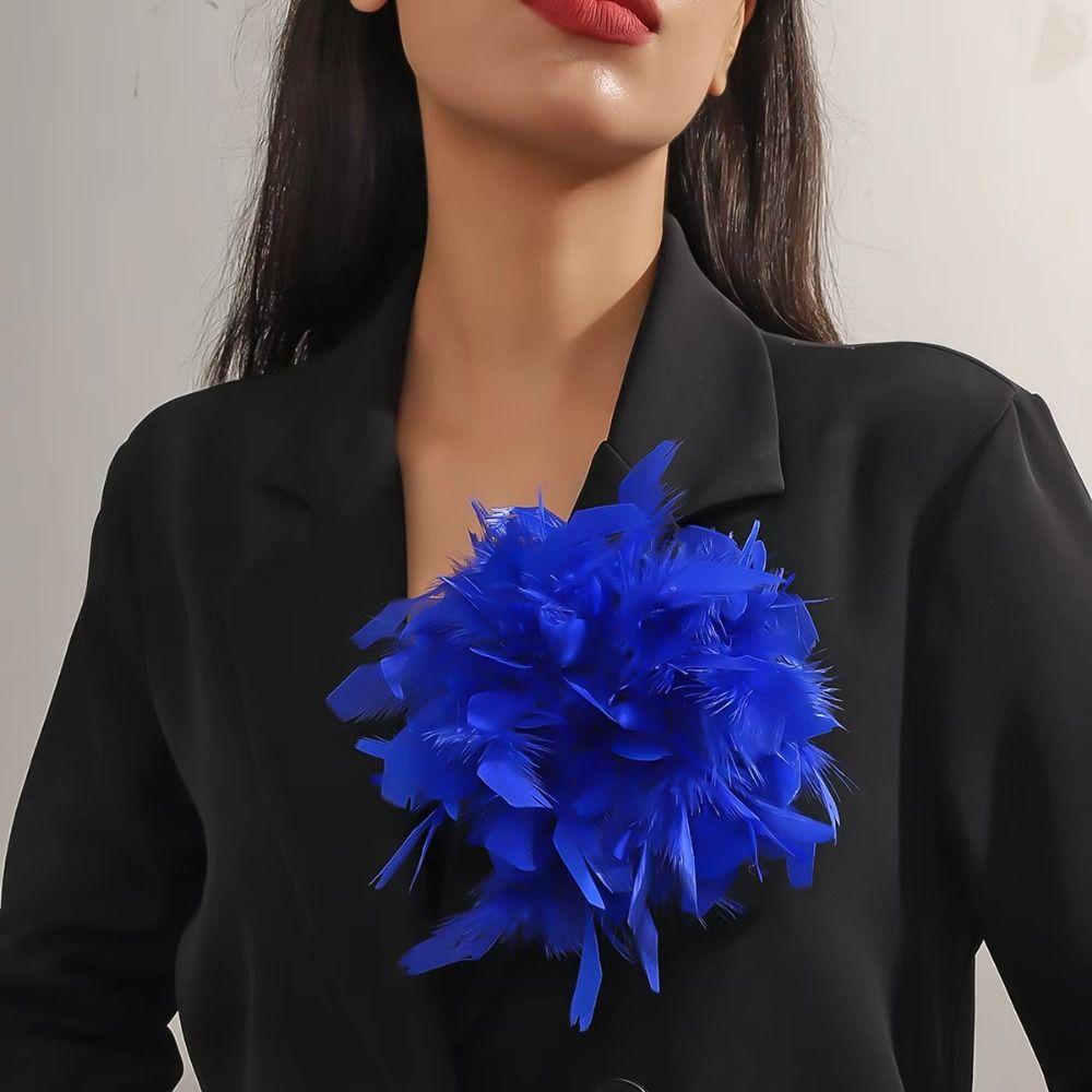 Lightweight Artificial Feather Lapel Pin Colorful Exaggerated Feather Brooch Wedding
