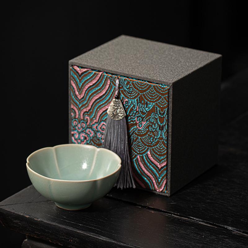 Ru Kiln Sky Blue Crackle Ceramic Tea Cup - Single Tea Tasting Bowl with High-End Gift Packaging