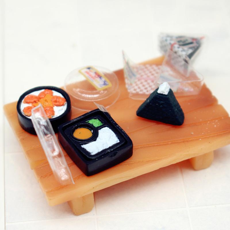 2 Pezzi Casa delle Bambole Sushi Bento Modello Casa delle Bambole Simulazione Cibo Miniatura Accessori Casa delle Bambole Giocattoli per il Gioco di Finzione per Bambini