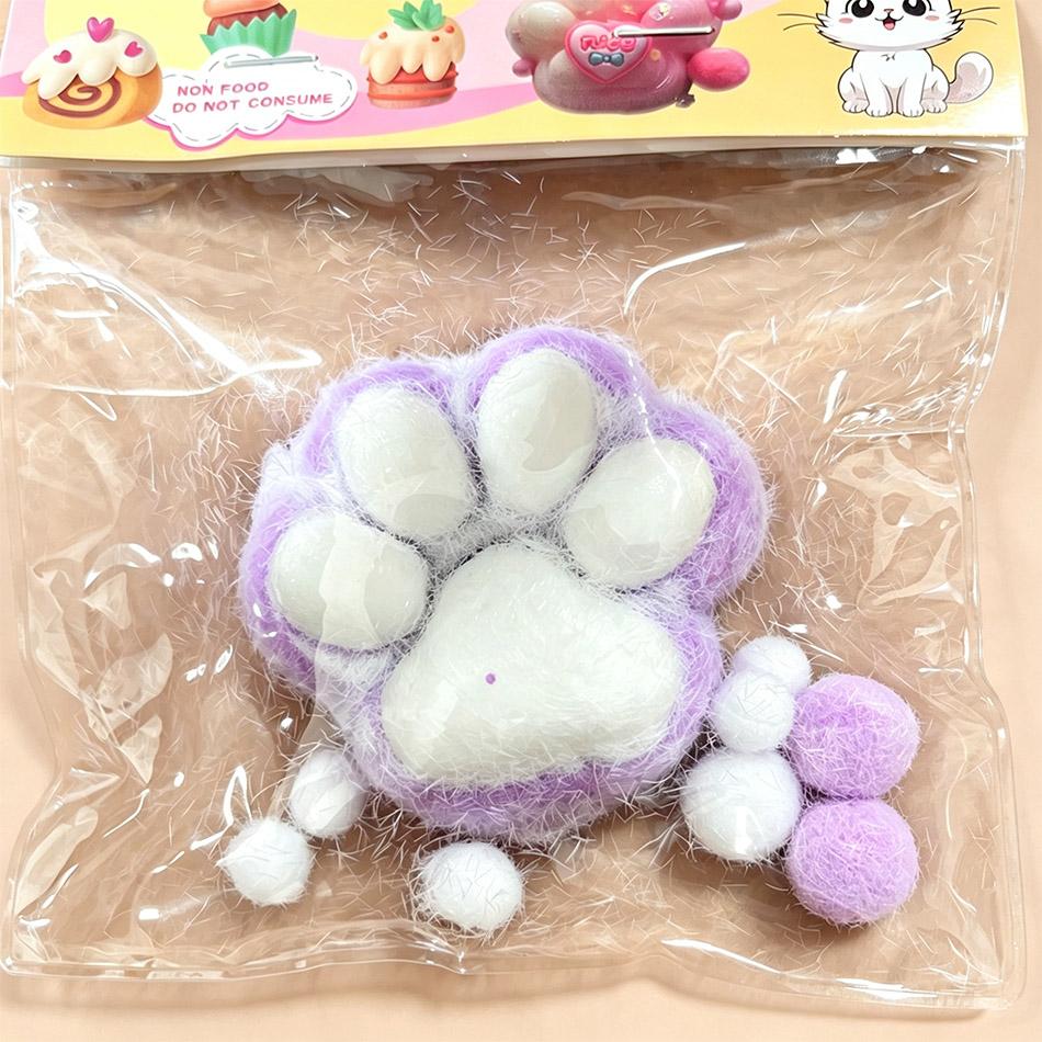 Cute Cat Paw Soft Toy, Squishy Toy with Shiny Confetti Heart Details, Mixed Gentle Colors, Ideal for Easter Egg Basket Fille