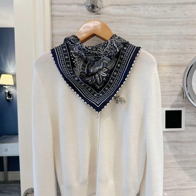 NINA SOLOR 16 Momme Twill Silk Scarf