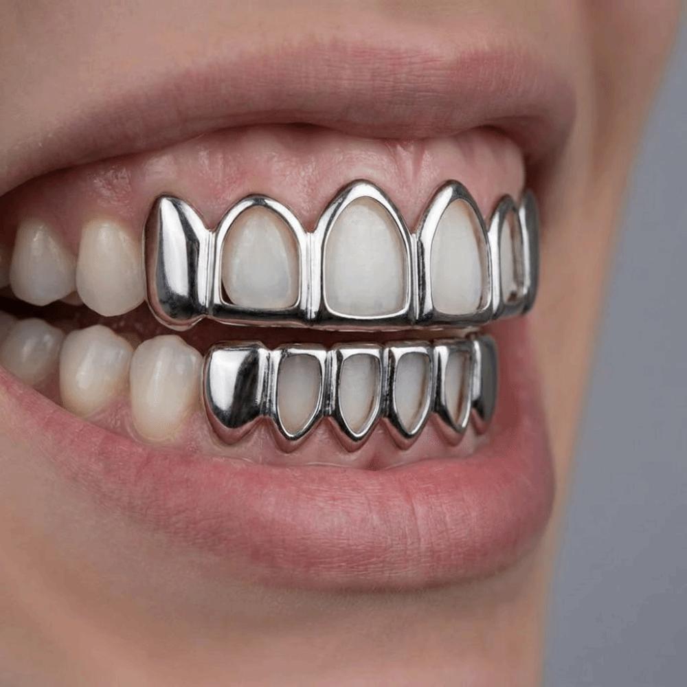 2Pcs/Set Classic Charm Teeth Grillz Hip Hop Hollowed-Out Teeth Caps Tooth Socket