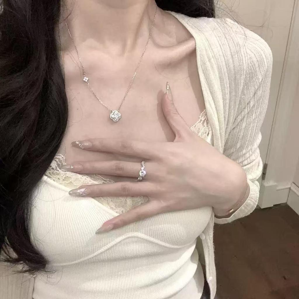 Korean Style Sparkling Zircon Four-Leaf Clover Clavicle Necklace for Women