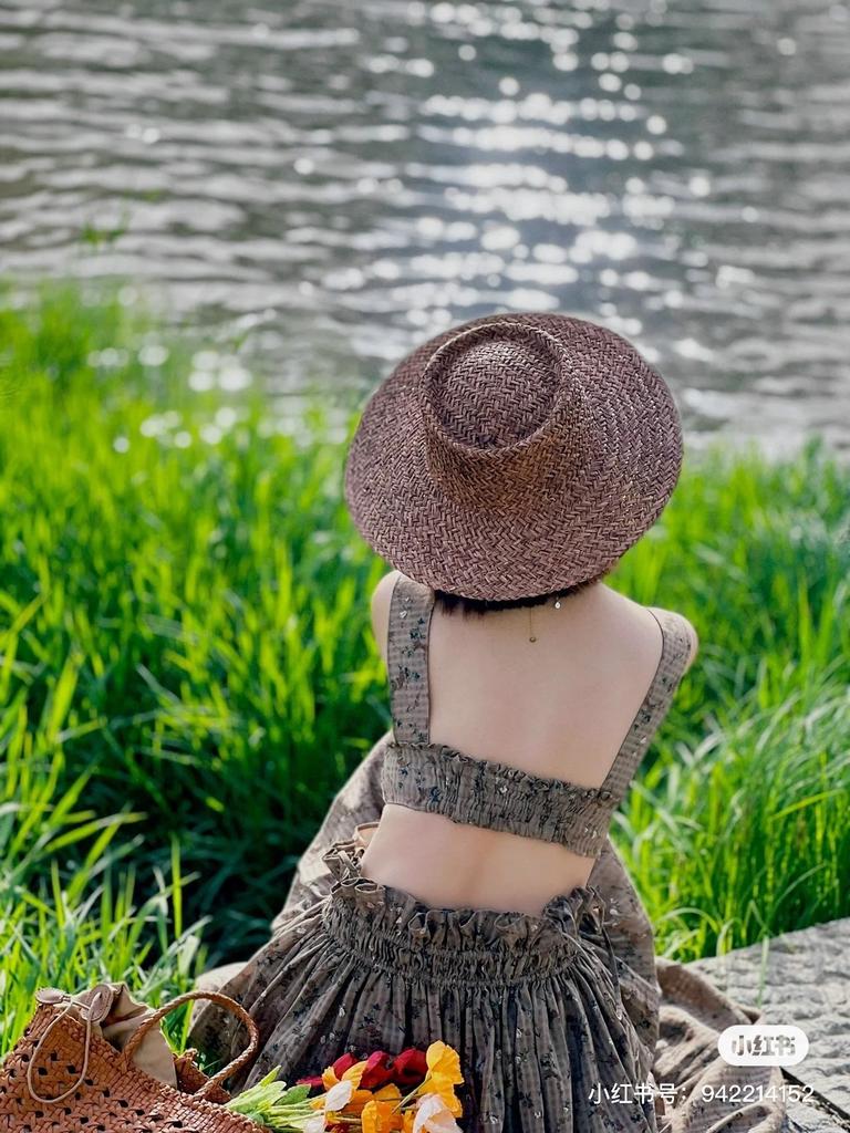 French Retro Japanese Woven Hollow Straw Top Hat Women'S Summer Small Brim Short Brim Panama Flat Top Straw Hat Foreign Trade