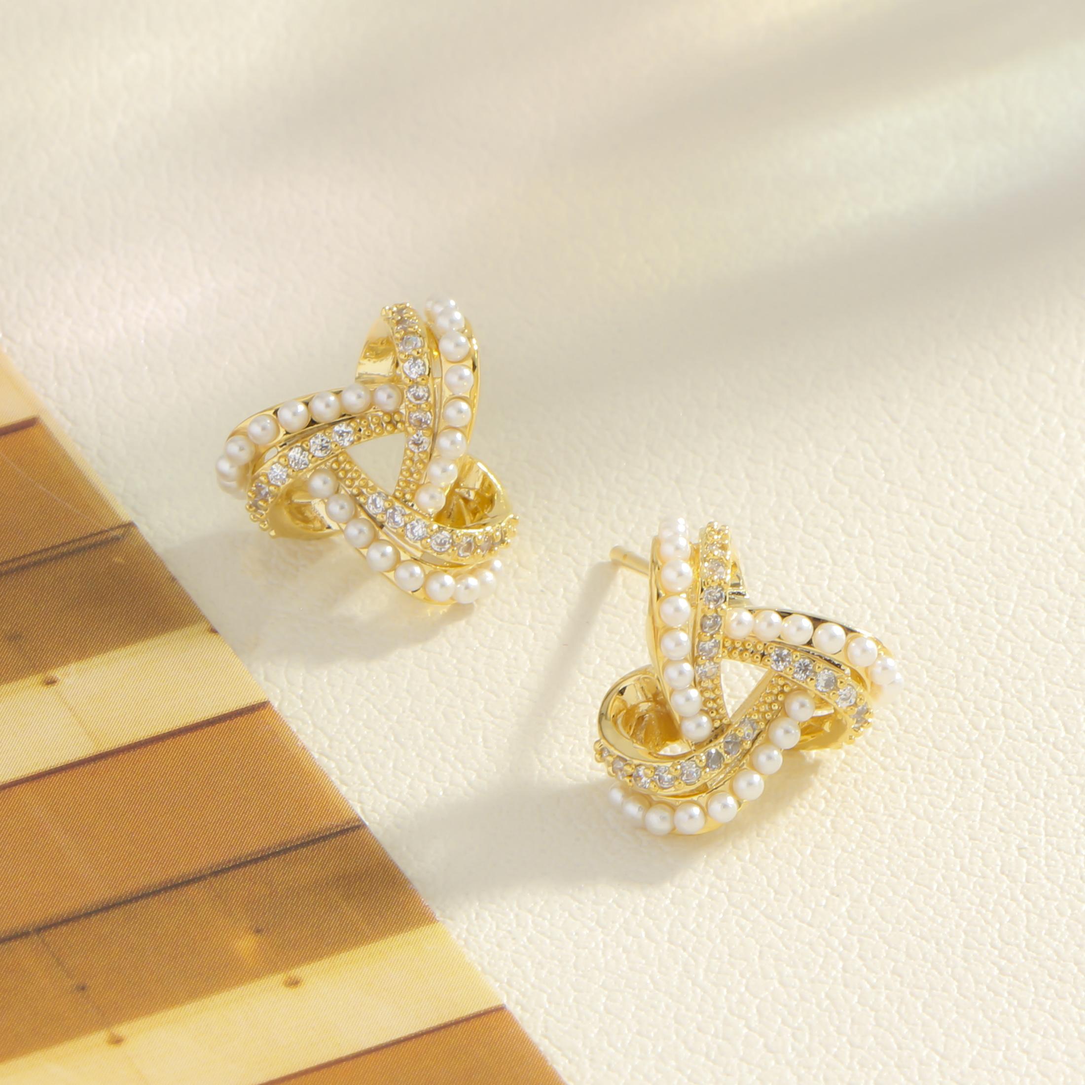 Golden Plated Heart Pearl & Cubic Zirconia Stud Earrings for Women Elegant Jewelry Gift GOLD золотистый