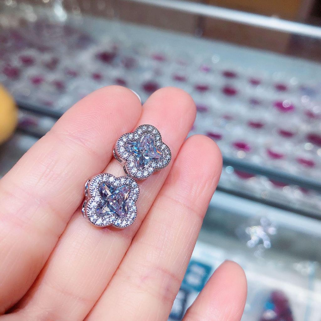 "S925 Sterling Silver Zircon Crystal Stud Earrings - Classic European & American Design"