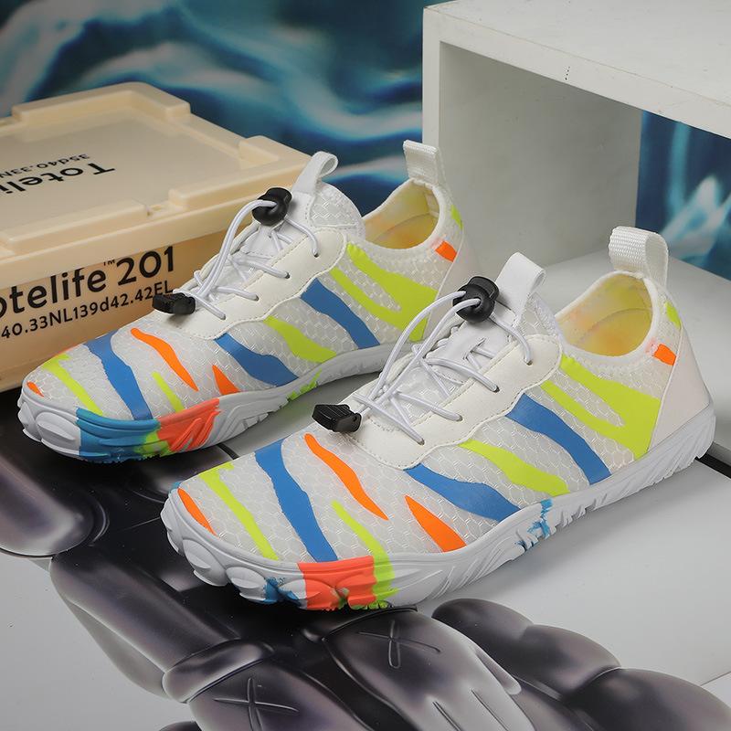 New outdoor sports stream walking shoes lightweight five-finger wading shoes couple swimming shoes amphibious beach shoes