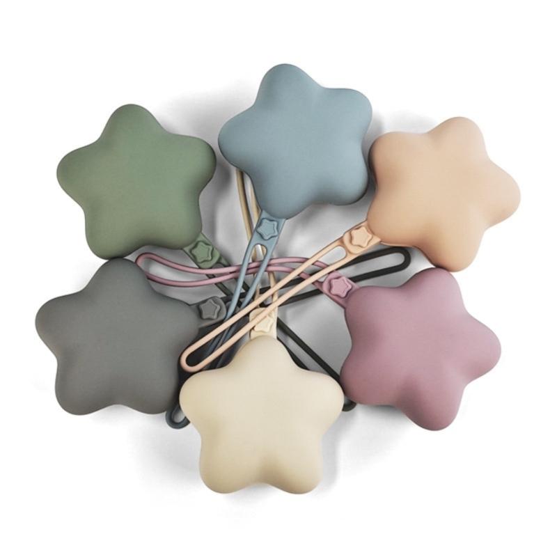 Silicone Baby Pacifier Storage Box with Hanging Rope Easy Carry for Infants Newborns Dustproof & Well Organization