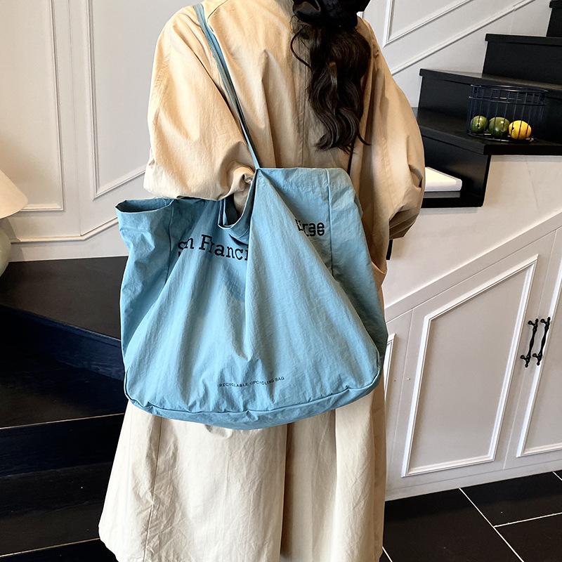 2025 summer new foreign-style texture personalized large-capacity bag fashion trend women's niche shoulder tote bag