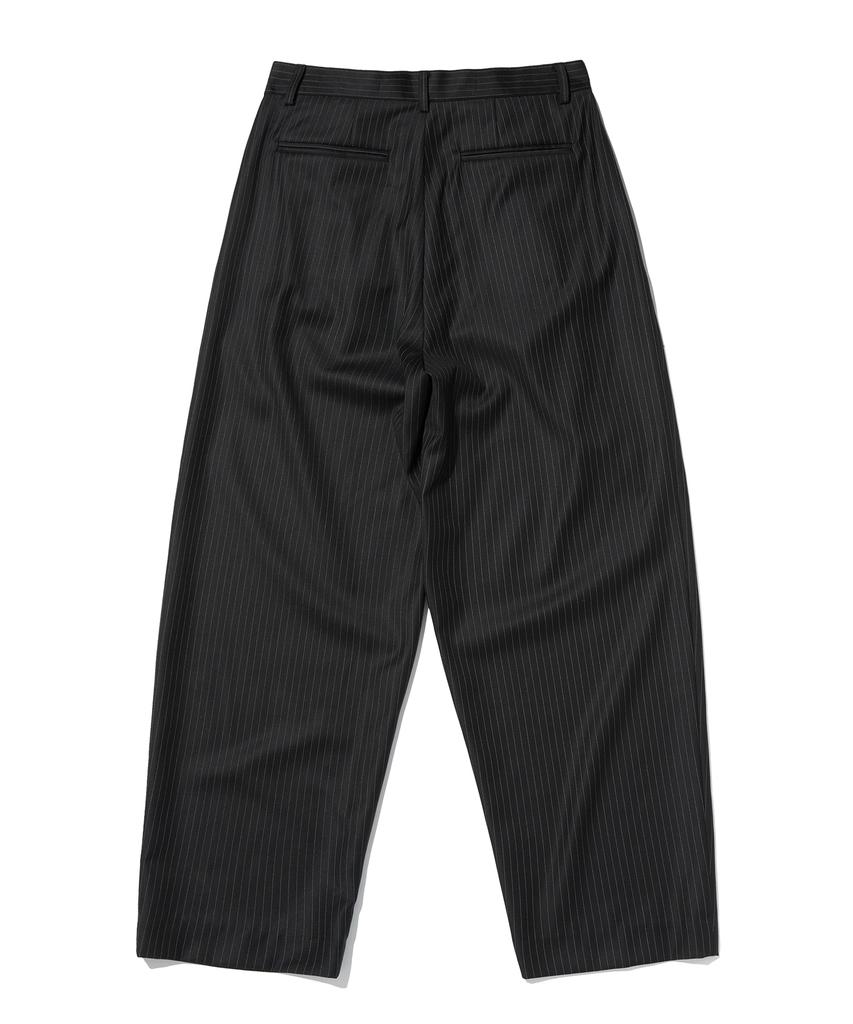 Seuweideu Two Tuck Stripe Slacks [Black]