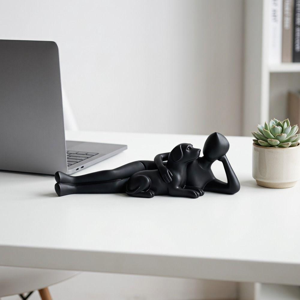 3D-gedruckte abstrakte Figuren, liegend auf Hundefigur, romantische Kunststoff-Haustier-Interaktions-Szenen-Ornamente, warme Figuren, Hundefiguren