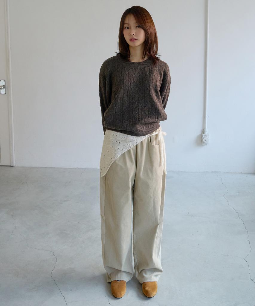 Julliapepe Curved Balloon Corduroy Pants (Cream)