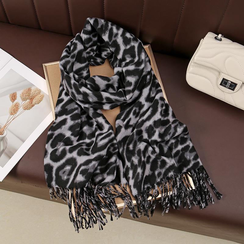 Leopard Print Pashmina Tassel Shawl Scarf For Woman Winter Warm Shawls Fashion Long Wraps Thick Like Cashmere Scarves