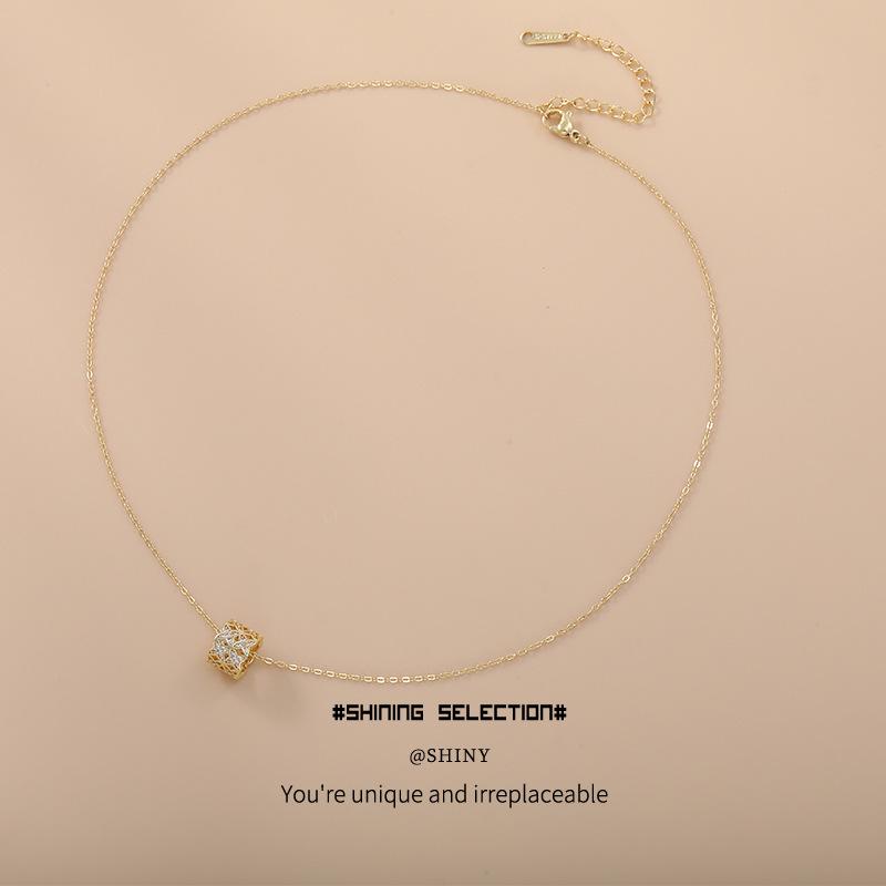 Collier Pendentif Zircon Élégant Double Rang pour Femmes - Cuivre, Design Simple & Exquis