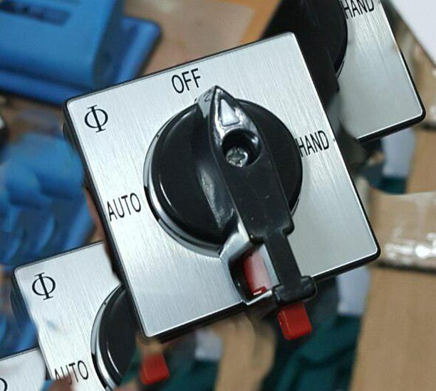 

Кулачковый поворотный переключатель Kraus & Naimer CA10 A218 E S0.V840A/A11A2 с замком Type 2