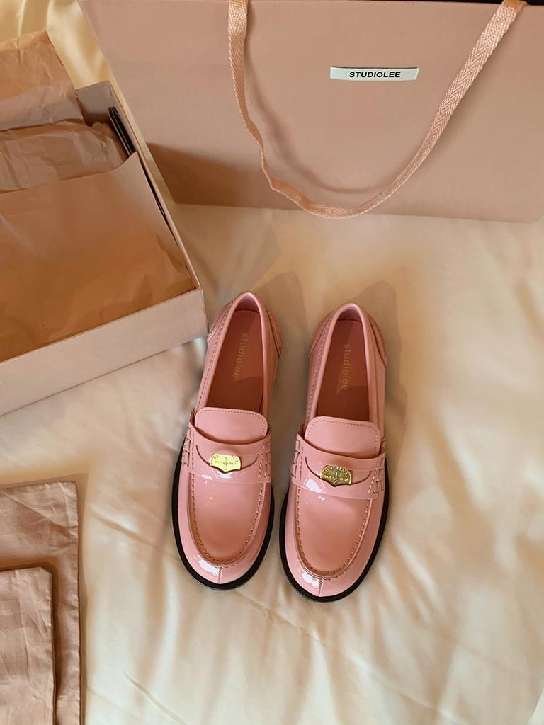 Fashion Womens Derby Shoes Black Flats British Style Casual Female Sneakers Ladies' Footwear Shallow Mouth Loafers With Fur Soft 2025