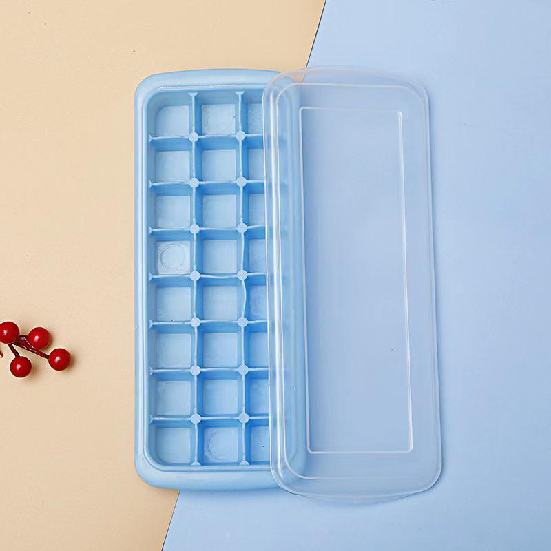 

Ice Cube Storage Box: Food-Grade Silicone Tray with Lid for Homemade Ice Pellets