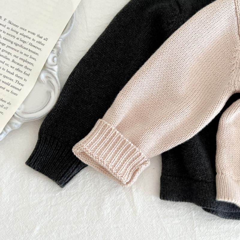 Babytoppar 2022 höst baby stickade tröjor pullover bas toppar barn topp beige tröja