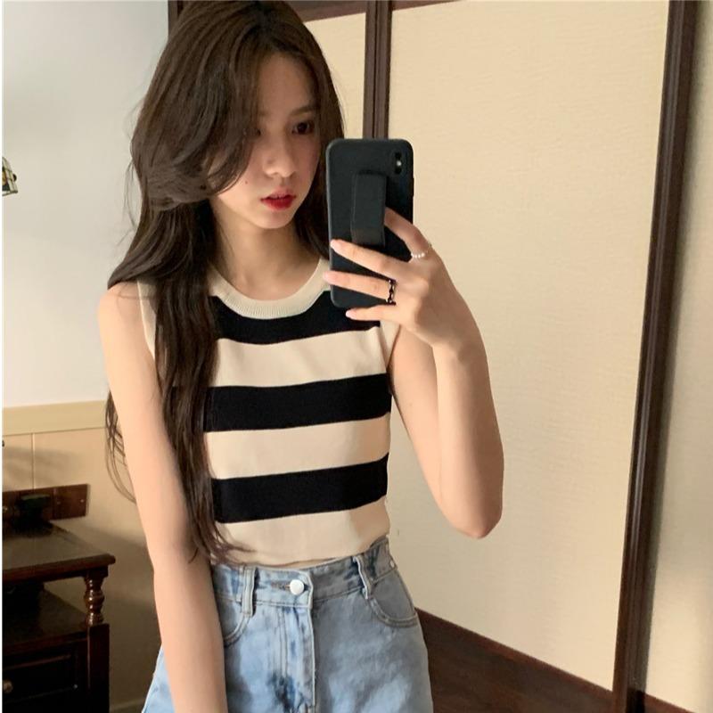 Knitted striped small suspender vest for women's summer wear, sweet and spicy girls short sleeveless student top