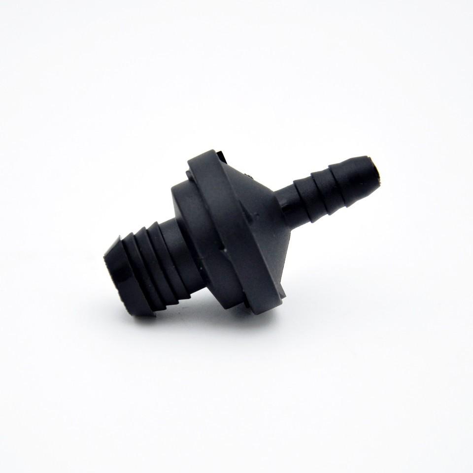 Volkswagen Passat/Tiguan/Touran/Polo Exhaust Hose One-Way Valve Connector