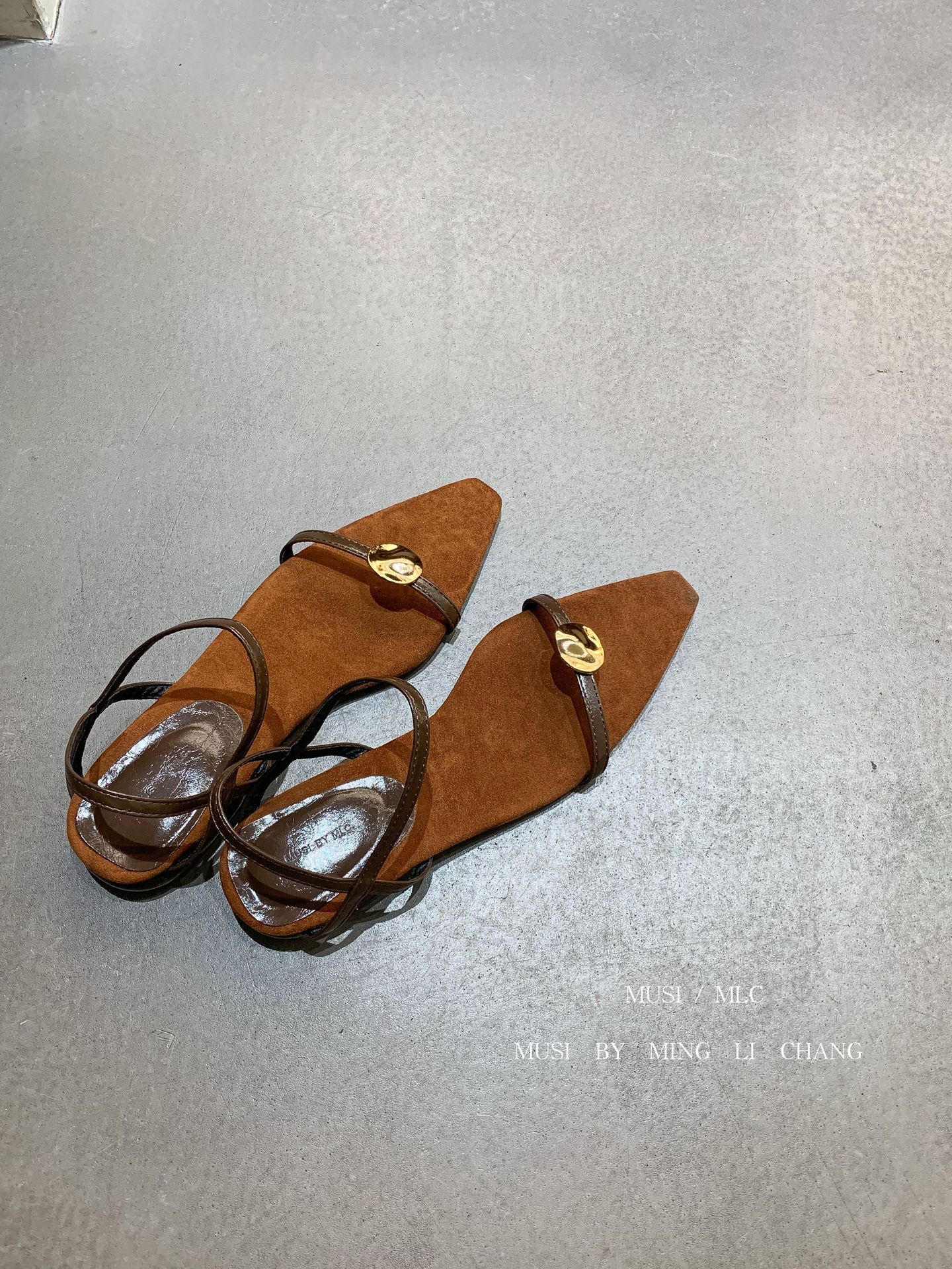 Sandals Low Heel Women S Summer Outdoor Wear Korean Style French Style Softskirt-Matching Blackroman Shoes 35 коричневый