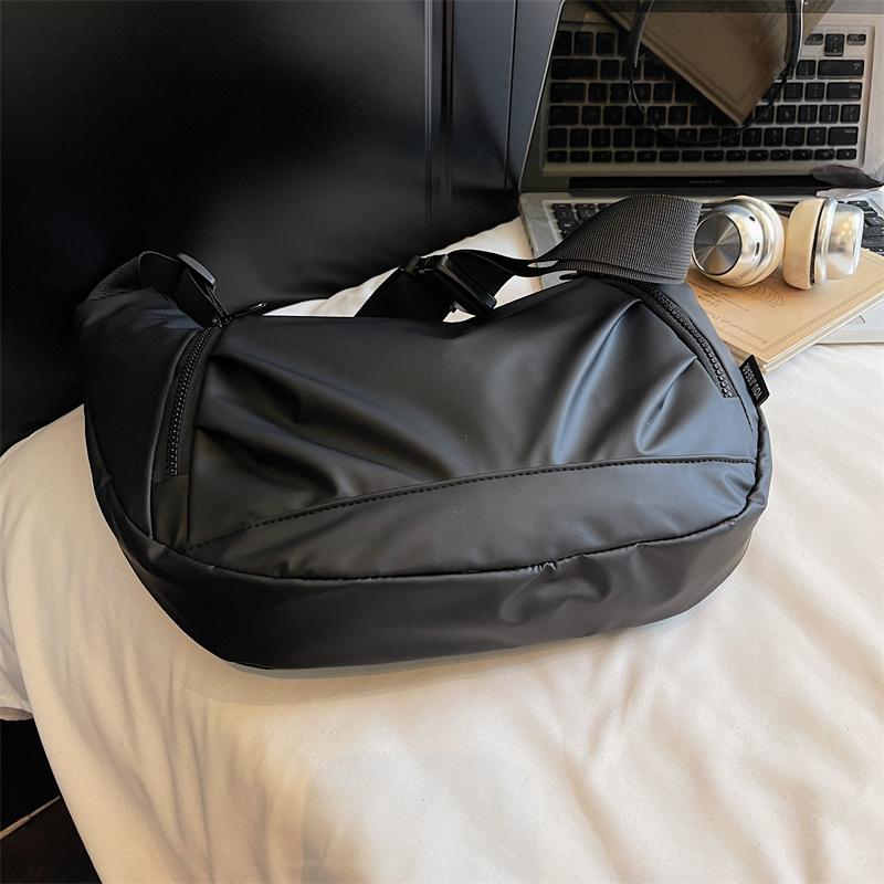 Women's Bag Commuter Crossbody Bag Shoulder Bag Large Capacity Dumpling Bag