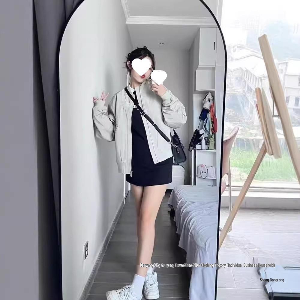 Stylowa damska kurtka pilotka w jednolitym kolorze: Kolekcja Jesień/Zima 2024