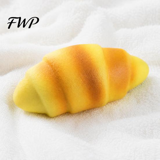 Croissant Stress Relief Toy Squeeze Toy, Simulated Bread Sensory Fidget Anxiety Home Office Worker Relaxation Desk Ball