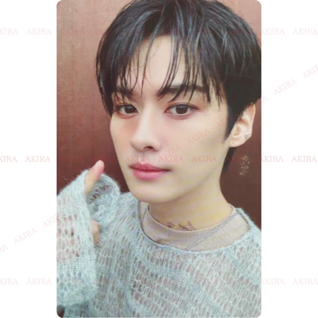 Stray Kids МИНИ-АЛЬБОМ ATE АЛЬБОМ ФОТОКАРТА ОФИЦИАЛЬНАЯ LEE KNOW #1 / Accordion ver.