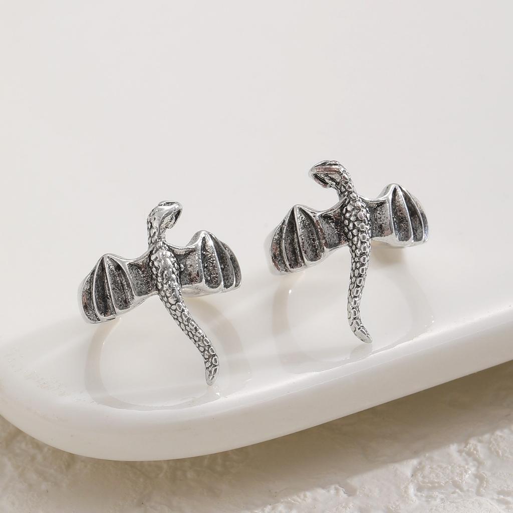 Retro Dragon Ear Cuff No Piercing Gothic Winged Dragon Ear Clip for Women