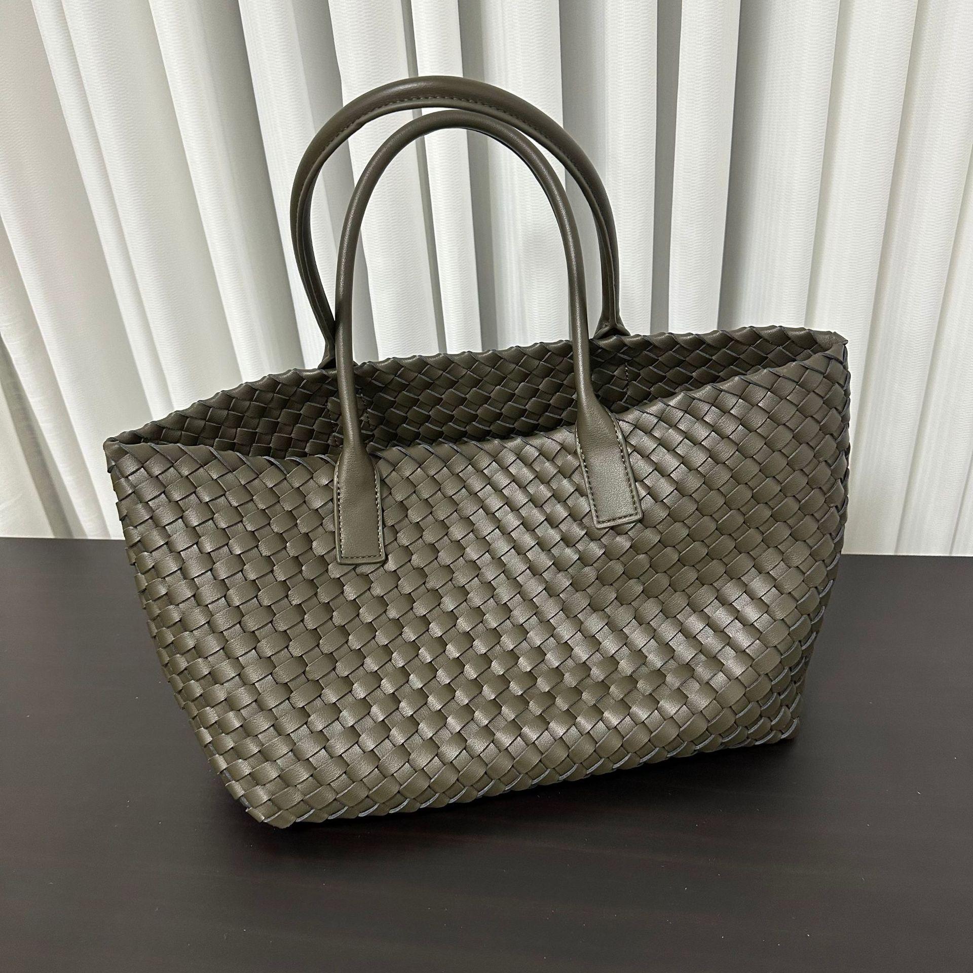 

Новая ручная одноплечевая кожаная плетеная женская сумка-тоут, большая вместимость, повседневная плетеная сумка для овощей 46x17x23cm