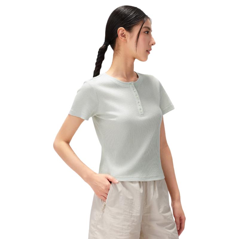 Camel Women s Breathable Short-Sleeve Outdoor T-Shirt M